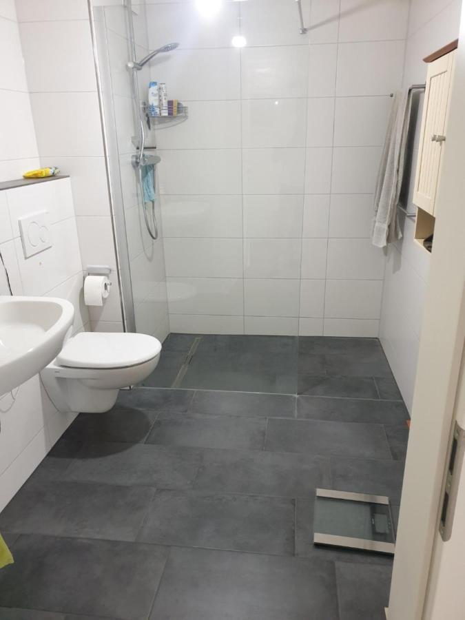Schones Privatzimmer In Einem Neubau Oldenburg Kültér fotó